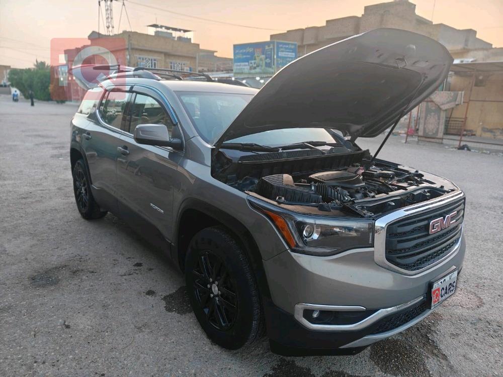 GMC Acadia